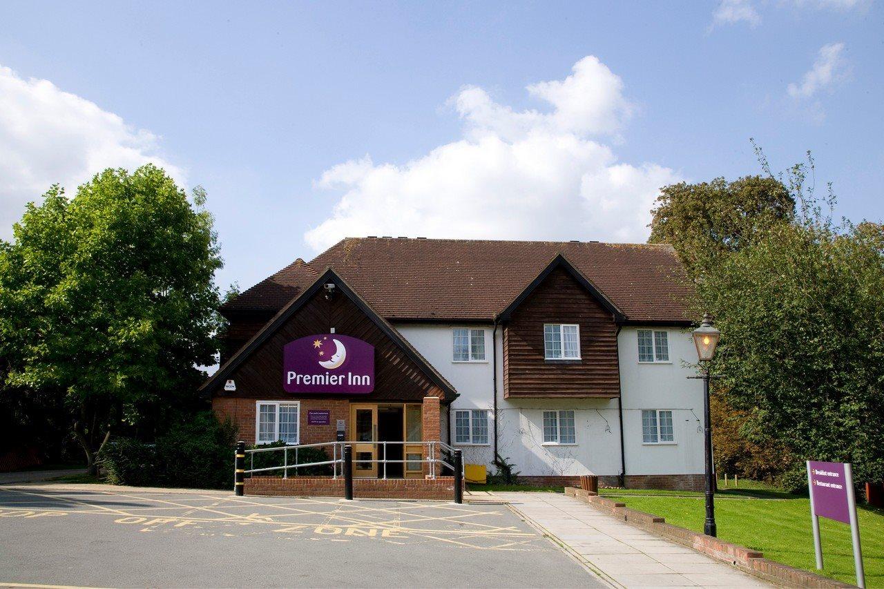 Premier Inn הארלו מראה חיצוני תמונה