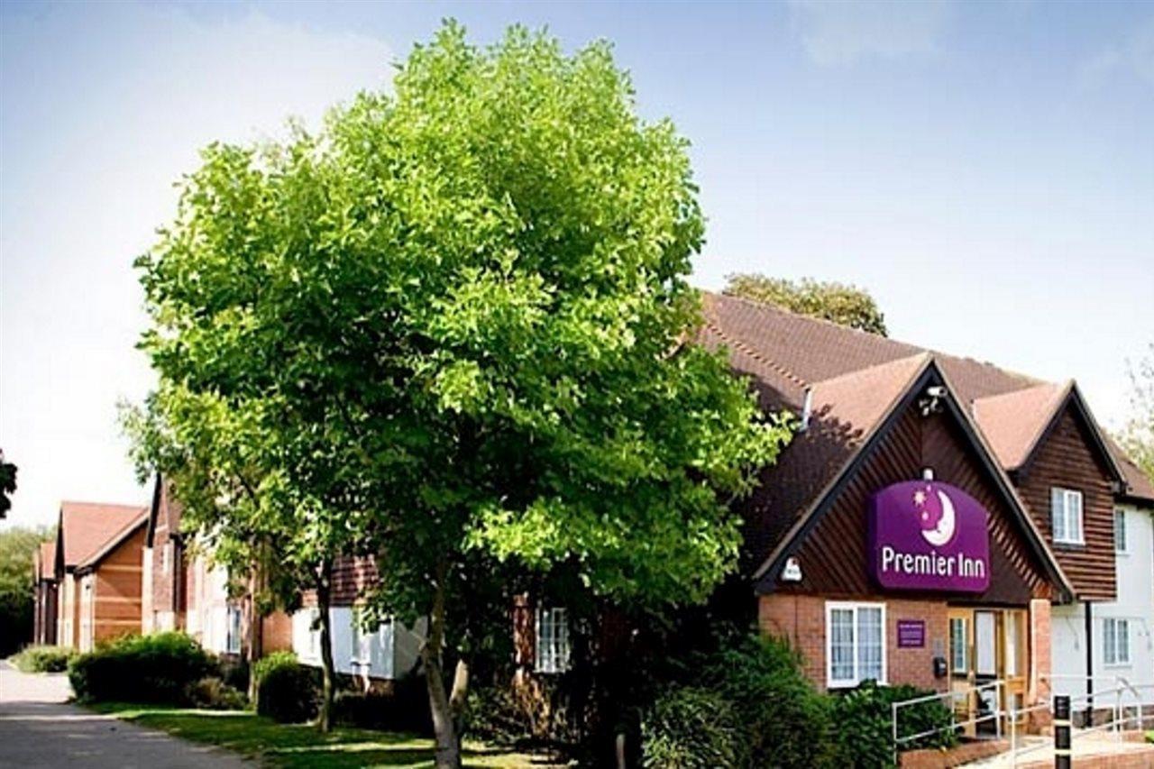 Premier Inn הארלו מראה חיצוני תמונה